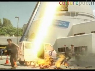 Science fail: deathly sun ray burns city !