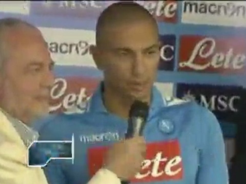 Neapel präsentiert Inler