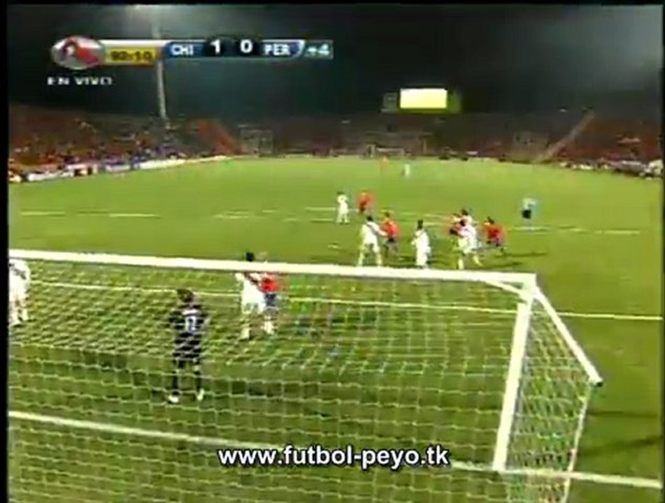 Gol de Chile ante Perú