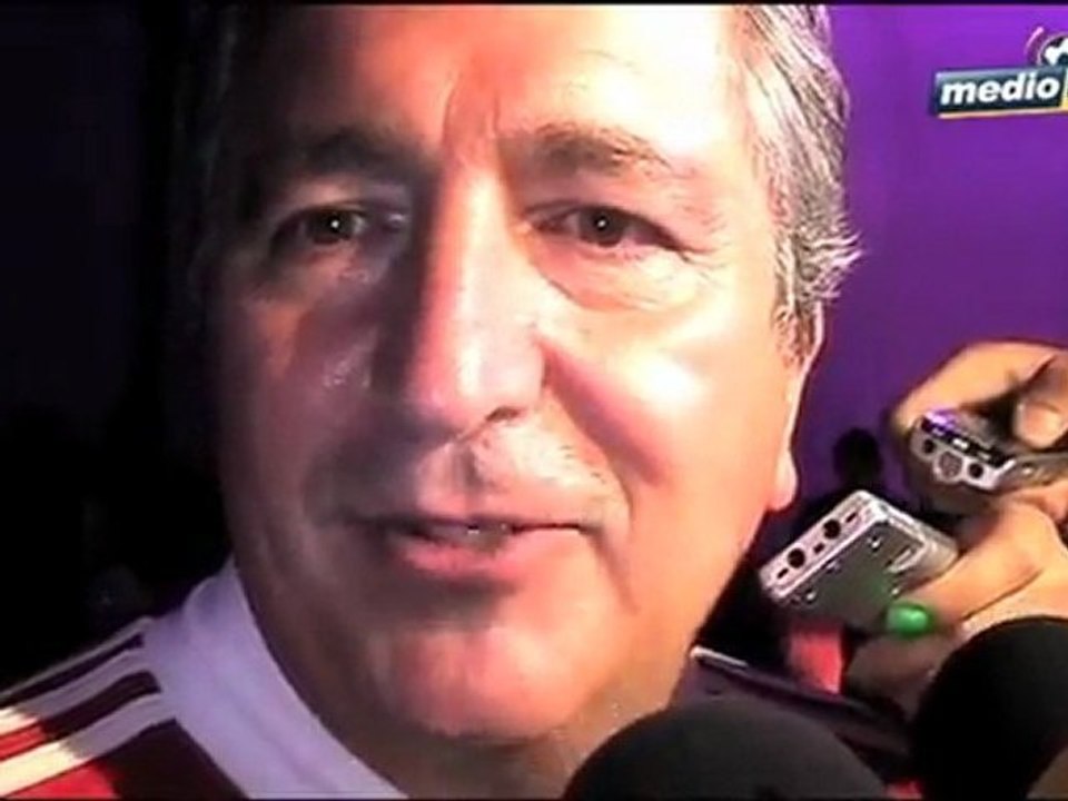 Medio Tiempo.com - Chivas. Adidas..mov