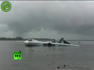 Noodlanding gefangen auf