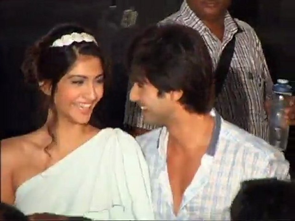 Shahid Kapoor's Dad Pankaj Kapoor Wrote Mausam With His Son In Mind – Latest Bollywood News