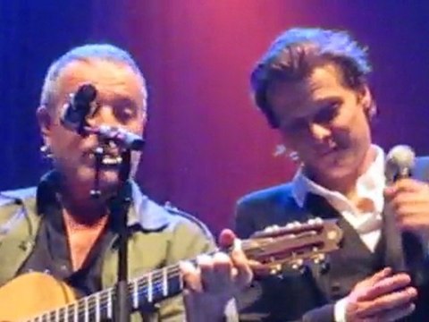 Bénabar, Raphael et Bernard Lavilliers chantent J'suis snob à l'Olympia - 10 juillet 2011