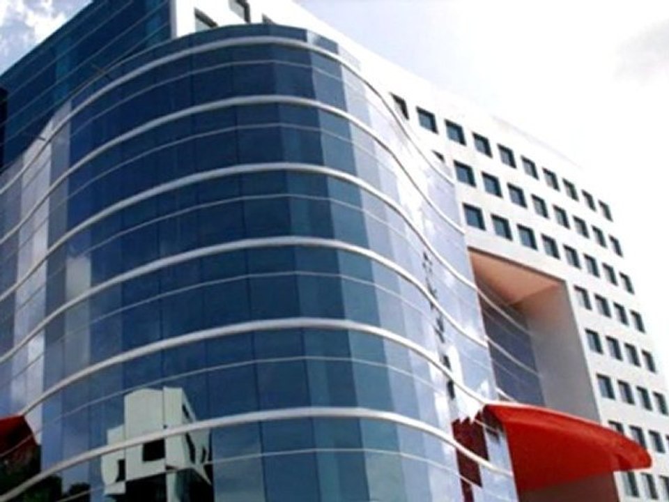 Oficinas en venta o alquiler en Santa Elena, El Salvador:::Arriaza Vega