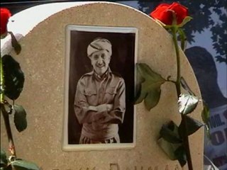 Dr. Qasimlo - Ji bo bîranîna Dr. Qasimlo Helbest (Poetry). 13-07-1989! Şehîd namirin.