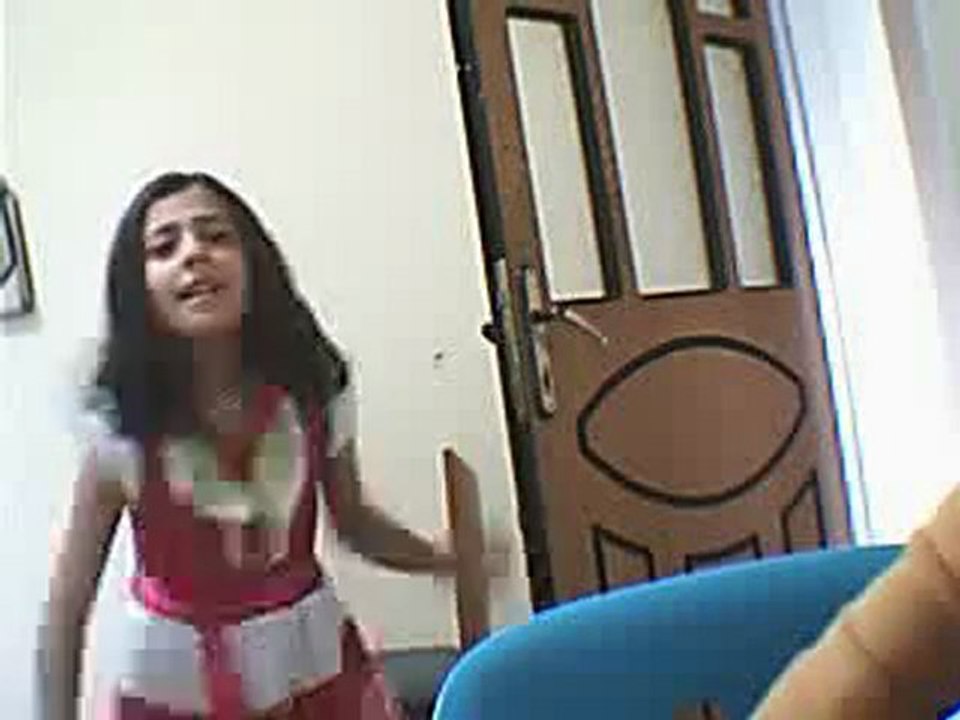 demet akalin bebek