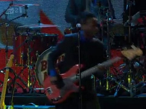 Bruno Mars - The Lazy Song - Live Performance