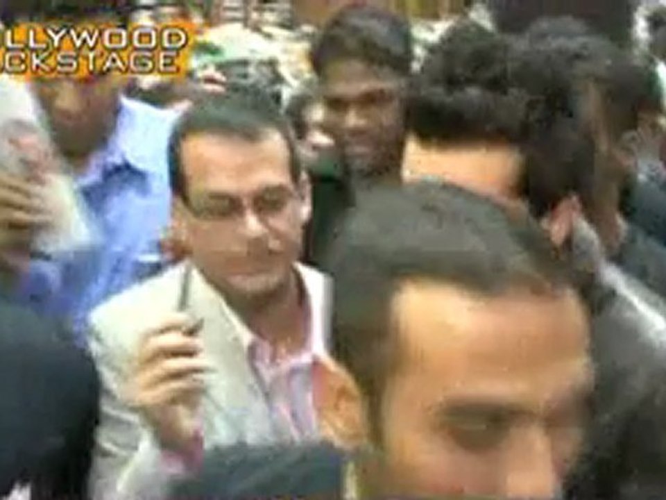 Ranbir Kapoor LOCKED in a loo