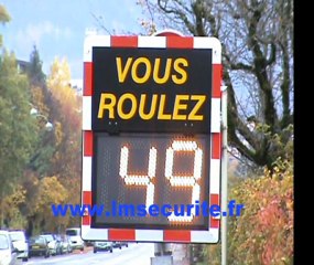 RADAR  PEDAGOGIQUE  LUMINEUX  DE  VITESSE  VIASIS  MINI1