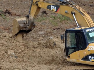 Villager Crushed by Excavator in Jiangxi Province Land Dispute