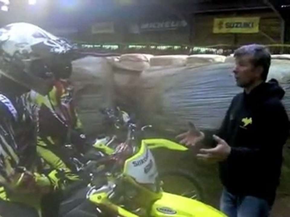 Gethin Jones - Motorbike Cornering Tips - Get On Africa