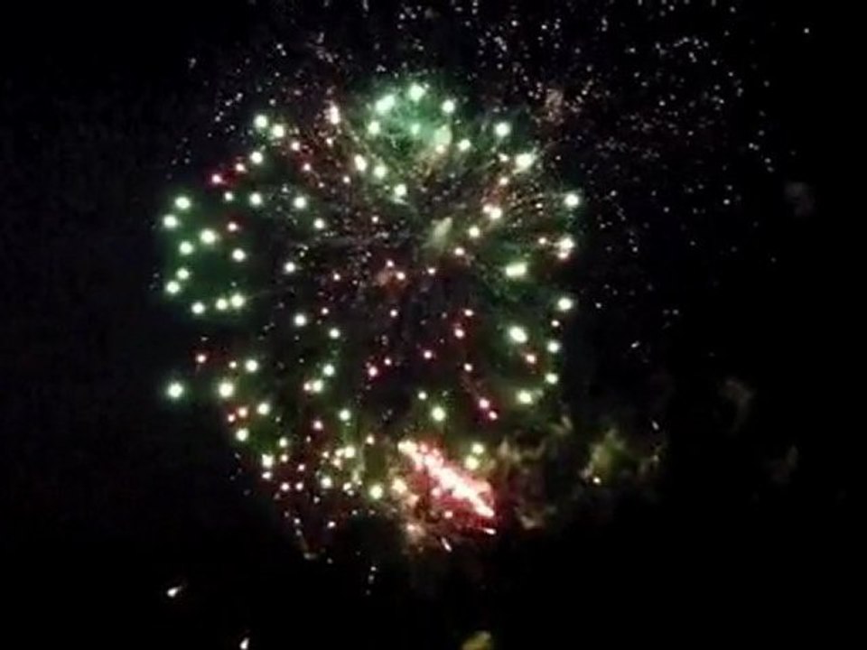 PLUIE D'ETOILES SUR MESNIL-EN-THELLE