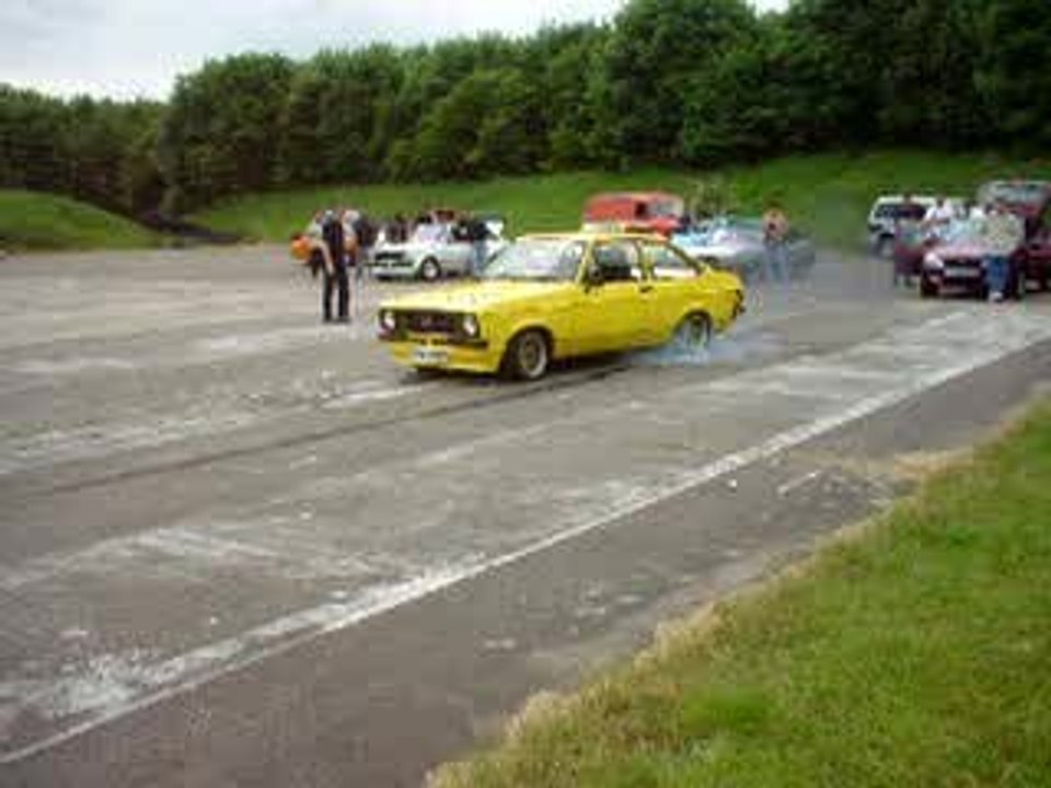 Ford Escort Mk2 Burnout