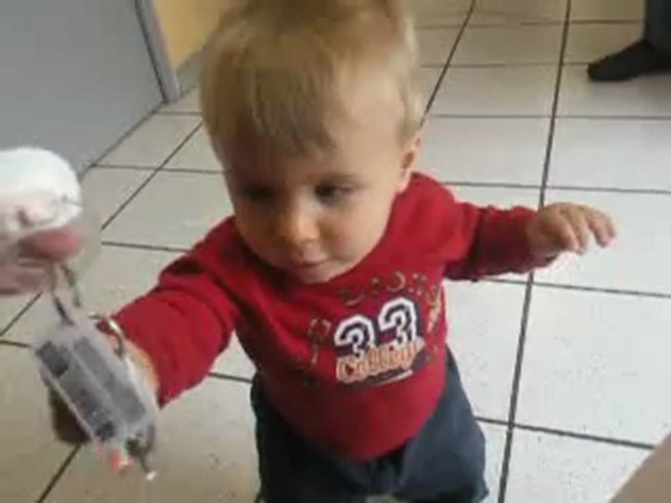 Wyatt en train de marcher (11 mois)