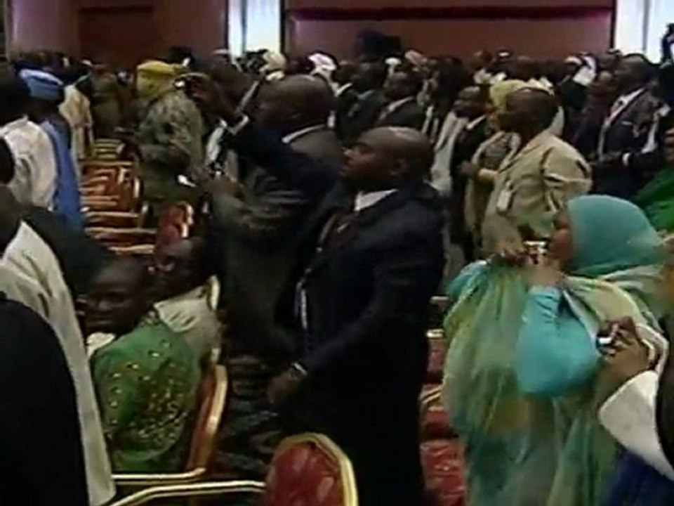 Sudan inks peace accord with Darfur rebels