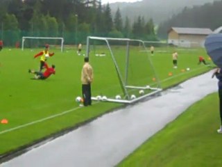 Διώξιμο Αβραάμ Παπαδόπουλου πάνω στη γραμμή