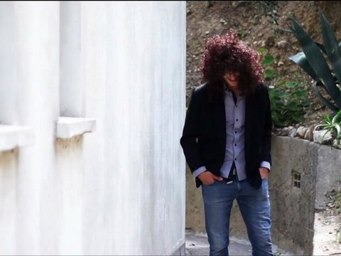 Zeze Brant - Laisse moi t'aimer By ZezeVideos.fr Mike Brant Parodies