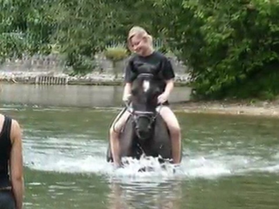 baignade a montigny le 10 juillet 2011