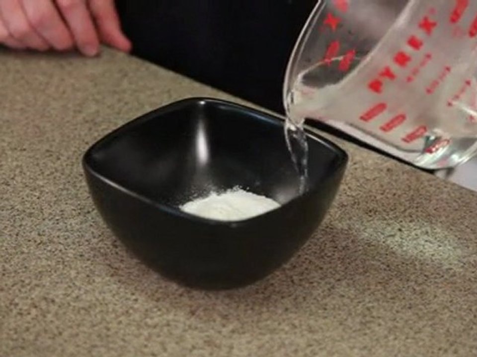 Deodorizing Your Microwave - Build.com 30 Second Tip