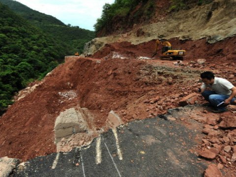 New Chinese Highway Collapses after Two Days