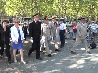 Bordeaux : défilé du 14 juillet et saut en parachute
