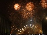 Tour EIFFEL feu d'artifice du 14 Juillet 2011 bouquet final fireworks Paris HD 1080