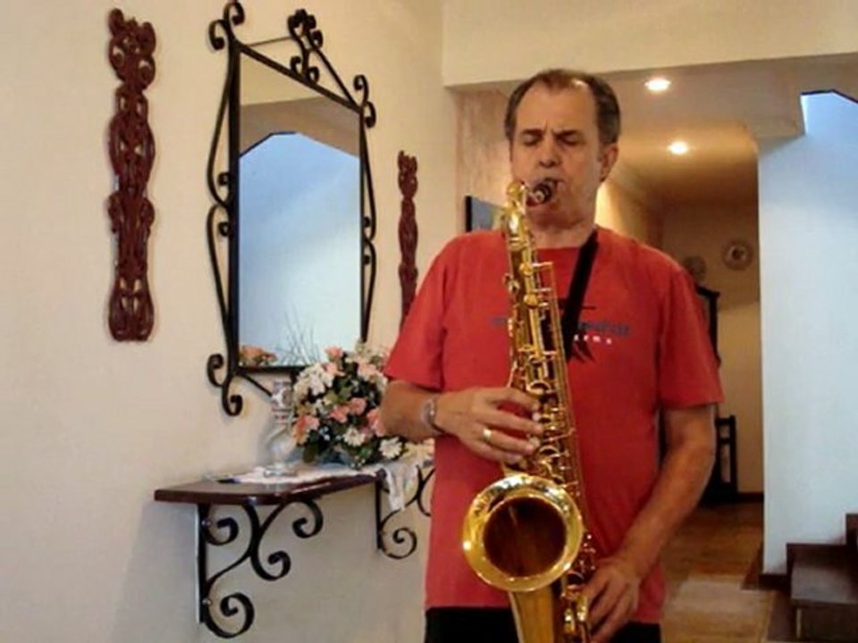 THADEU VENTURA (tenor sax) - STRANGERS IN THE NIGHT