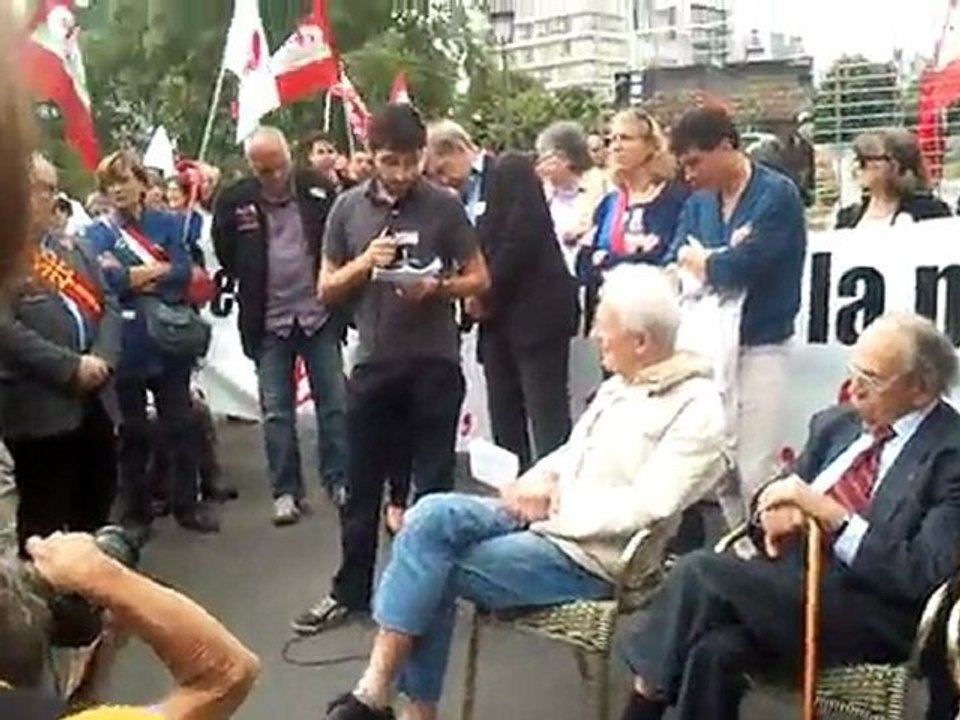 Discours des indgnés+Conseille de la résistance du 14 juillet 2011