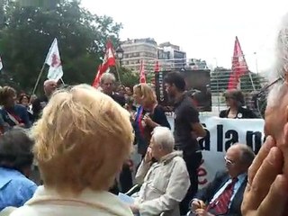 Marie George Buffet prone le NWO comme solutions devant les indignés.