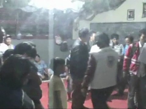 Más de 4000 evacuados por erupción de volcán en Indonesia