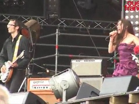 Olivia Ruiz aux Vieilles Charrues 2011