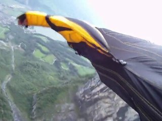 Shane Murphy 2010 BASE Jumping - Adrenaline Geeks