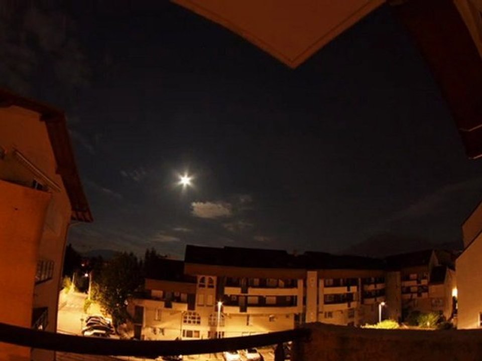 Time lapse nocturne à Grenoble