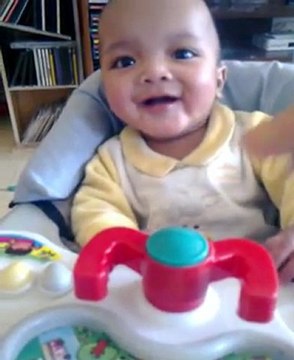 Fou rire bebe 5 mois