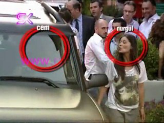 Nurgül Yeşilçay'dan Cem Özer'e Öpücük