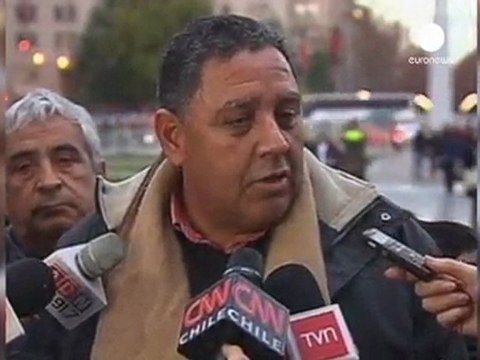 Los mineros rescatados en Chile piden millones al Estado...