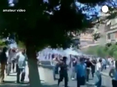 Des centaines d'opposants syriens réunis à Istanbul