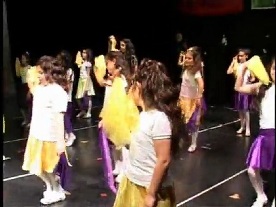 Bölüm 11 - Yılsonu Gecesi - Nuri Erbak İlköğretim Okulu