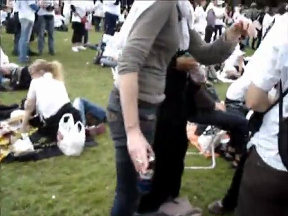 Missions Locales - manifestation  cpo - gare au pique nique !