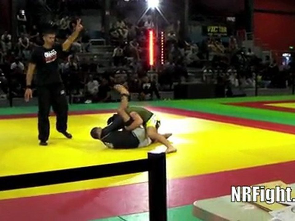 VIC 2011: Leozada Nogueira Vs Junior Barata... Luta Livre