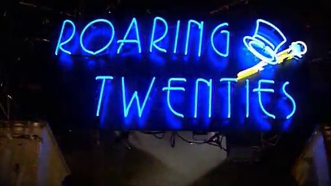 Snoop Dogg feat Master P, Nate Dogg, Butch Cassidy, Goldie Loc & Tray Deee "Lay Low"