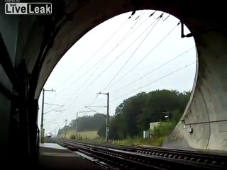 ICE bei Geschwindigkeit