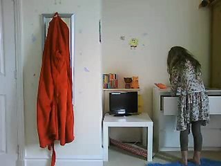 I CANT GET MY EARINGS IN!