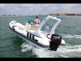 AQUASTAR 600 RIB motorisé avec un 90 CV SUZUKI