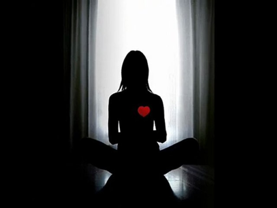 yalnızım dostlarım yalnızım (Y JANUARY)