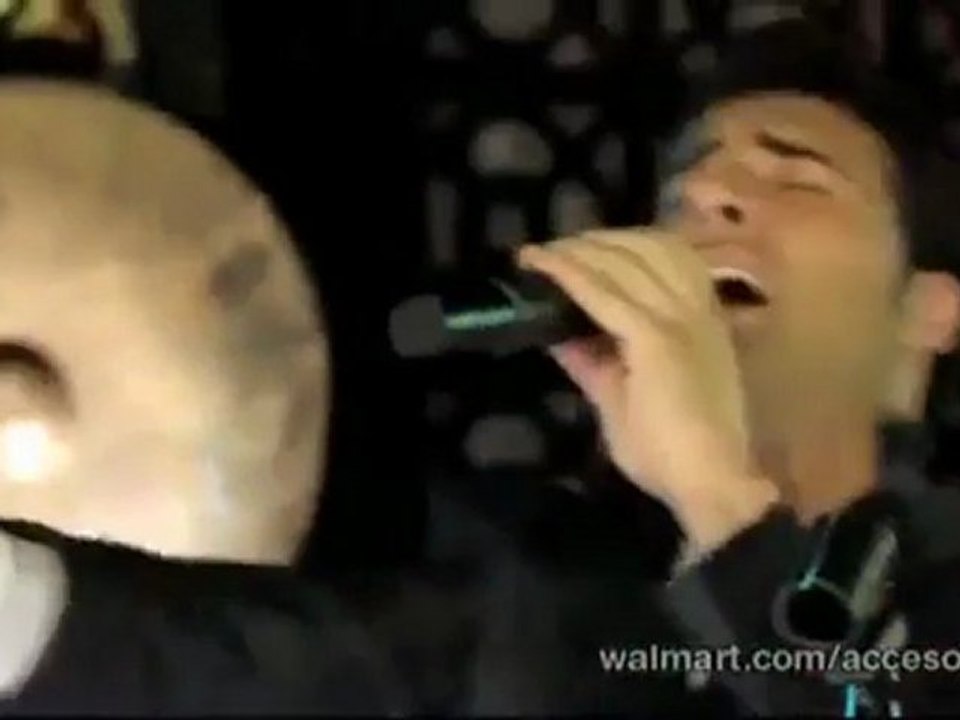 Jencarlos Canela - Mi Corazón Insiste (acceso total walmart)