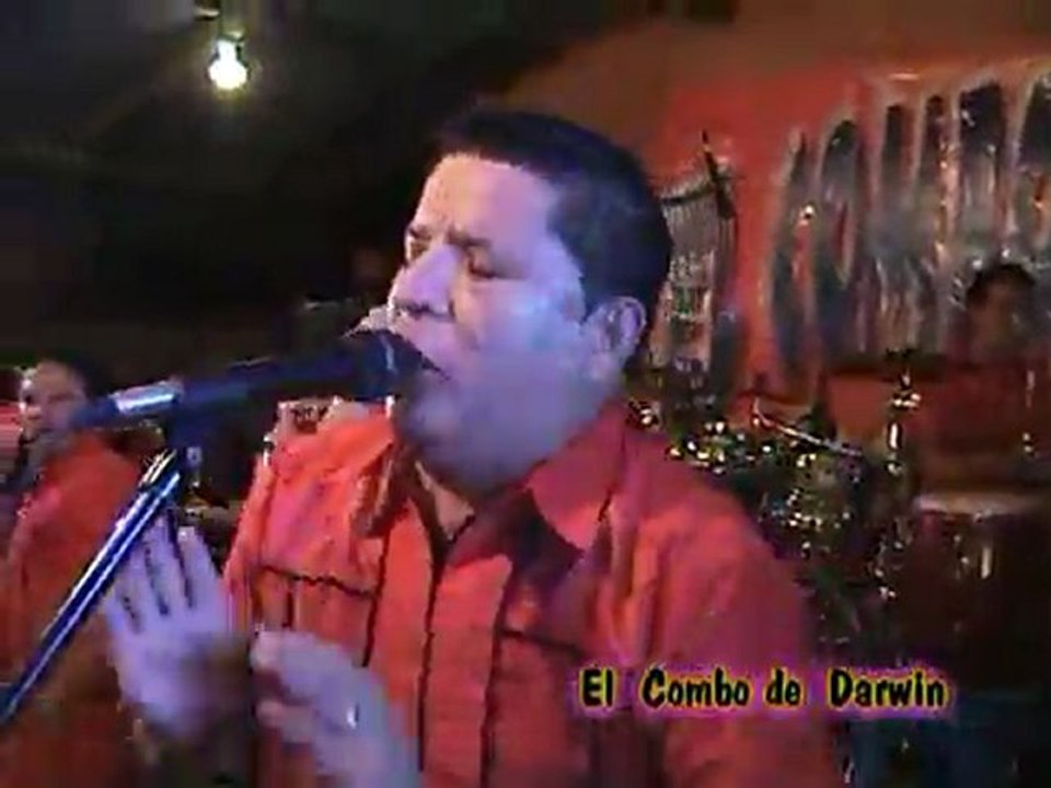 El Combo de Darwin noche de copas