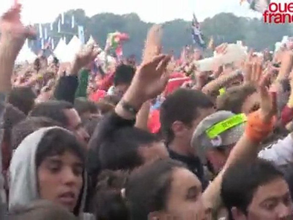 Two Door Cinéma Club aux Vieilles Charrues 2011