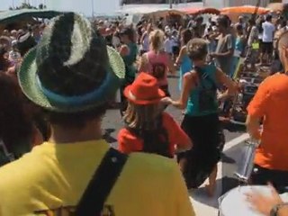 Flashmob complet de la MJC de Narbonne-Plage