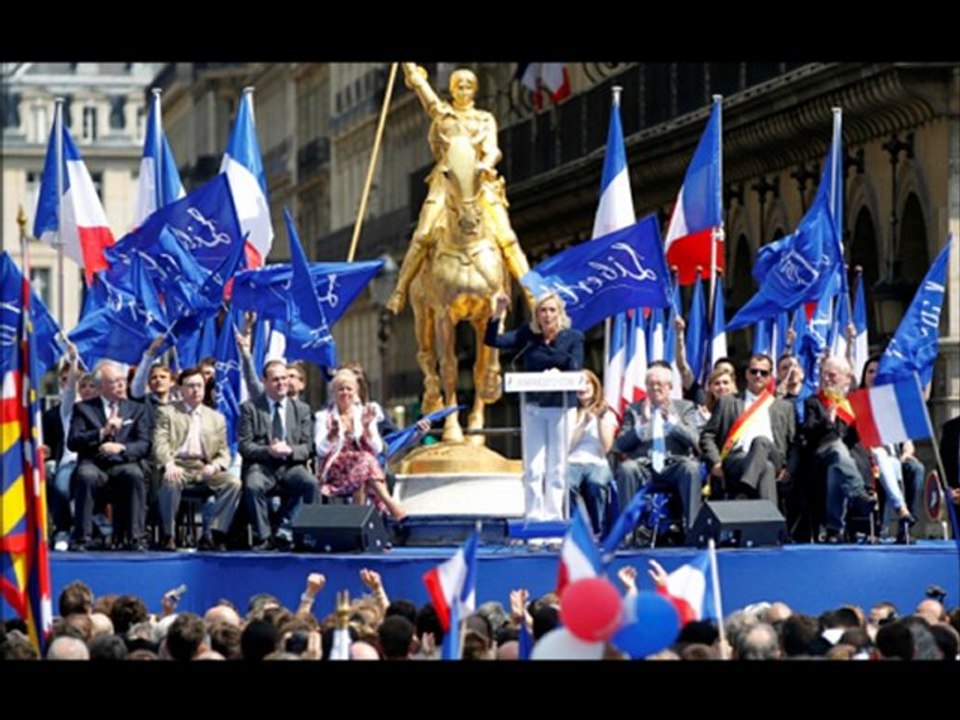 Le feu d'artifice de Carcassonne " La Belle Bleue Marine" France